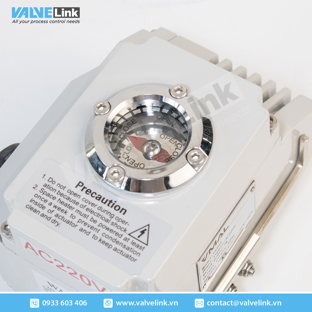 VAX03 (4)